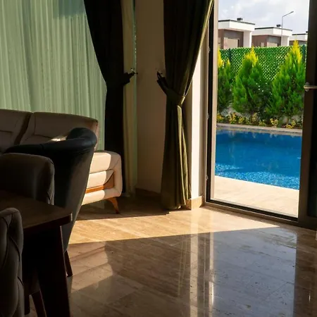 Eden Nest Exclusive Hotel *